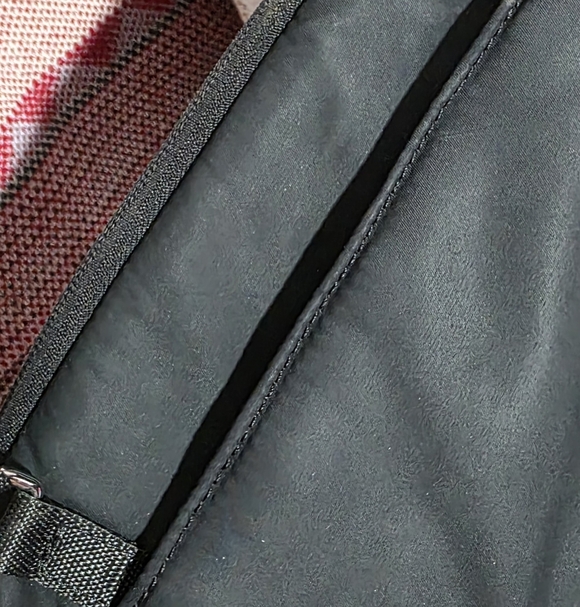 Lululemon Athletica Womens Black Nylon Small Crossbody Bag - Picture 8 of 9